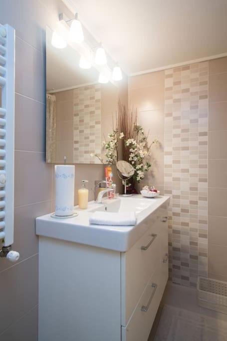 Top-Rated 1-Bedroom Apartment In The Heart Of أثينا المظهر الخارجي الصورة
